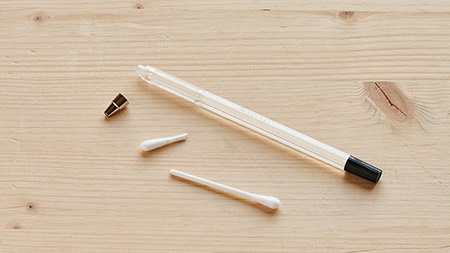 چگونه با چند لوازم ساده یک قلم آیپد بسازیم؟