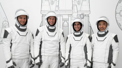 یاسمین مقبلی و سه فضانورد دیگرِ ماموریت کرو ۷ با موفقیت پرتاب شدند